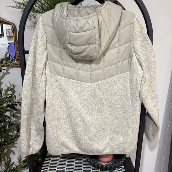 Kyodan Gray Chevron Quilted Puffer Coat size large - Picture 5 of 7